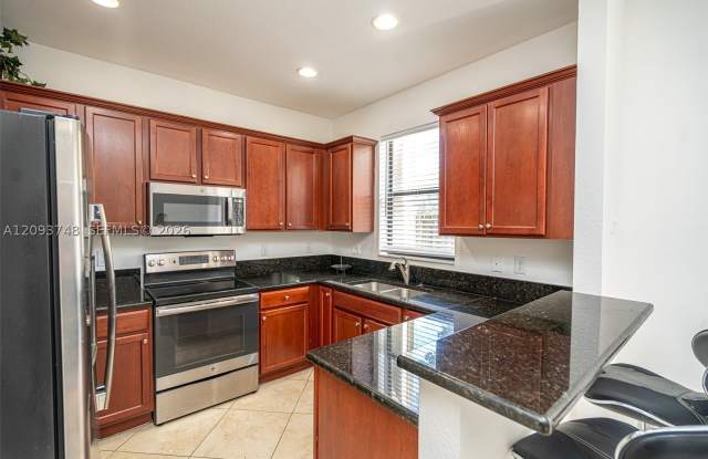8815 NW 116th Ct Gallery 1