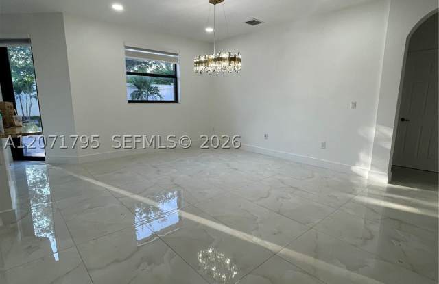 9260 W 35th Ln Gallery 4
