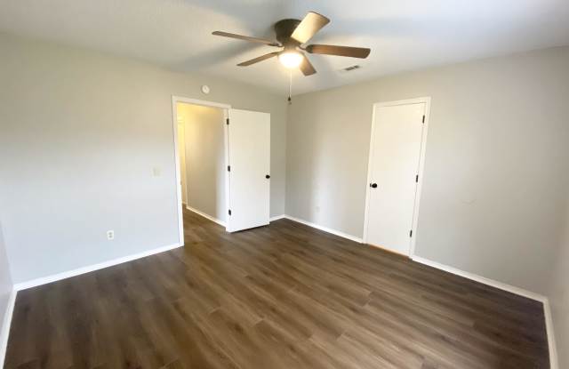 5705 Sara Street - B photos photos 5705 Sara Street - B photos photos