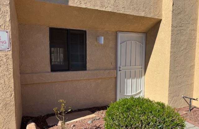 2Br 2Ba Condo McCormick area w/Garage, Pool photos photos