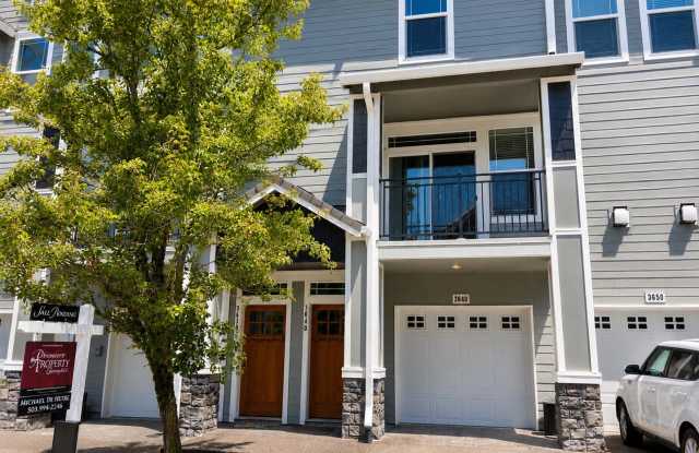 Beautiful Summerlinn Estates Three Level Condo with A/C, Gated Community! photos photos