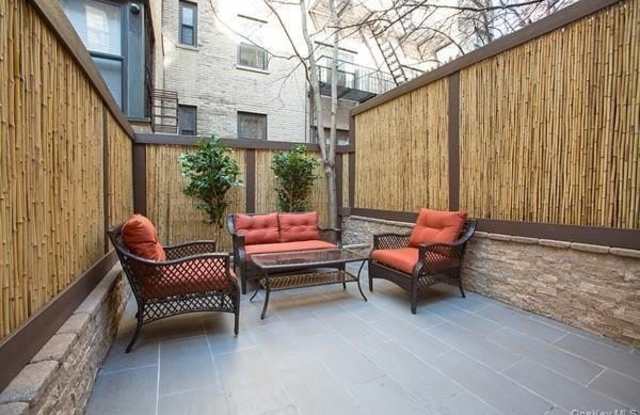 321 W 89th Street Gallery 1