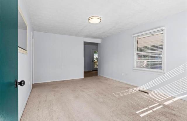 2560 Walton Way SW Gallery 4
