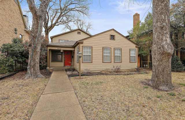 2824 Dyer Street Gallery 2