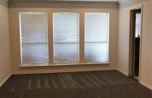201 Goodson Way Gallery 3