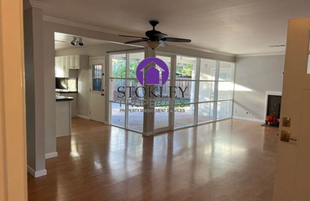 3219 Meadowbrook Drive Gallery 4