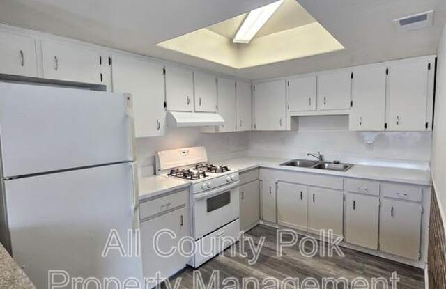 3037 Saint Paul Dr. Gallery 4