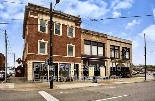 111 Lincoln Way W Apt 2 - 111 Lincoln Way West, Massillon, OH 44647