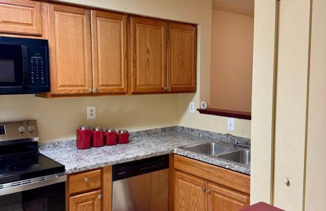 13715 AVONSHIRE DRIVE Gallery 2