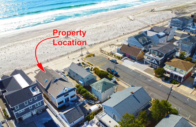 304 Oceanfront Gallery 3