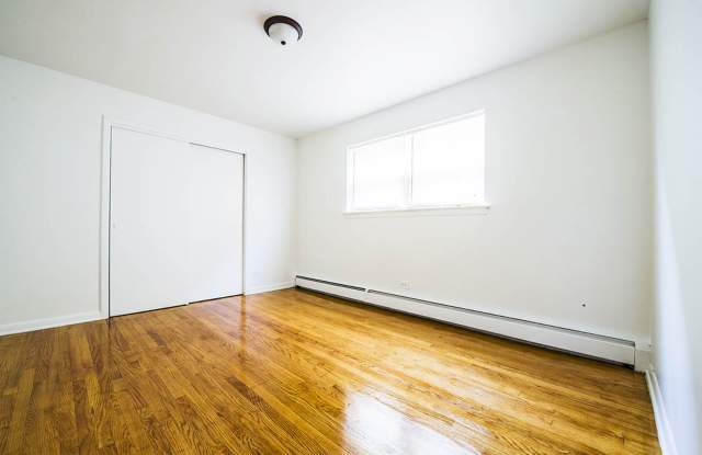 8751 S Cottage Grove Gallery 4