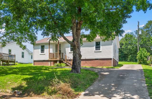 3 Bedroom Home For Rent Near Downtown Clarksville! photos photos