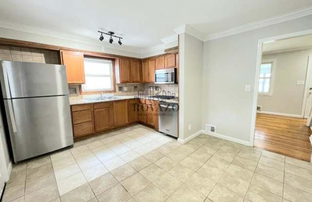 832 Essex Avenue photos photos