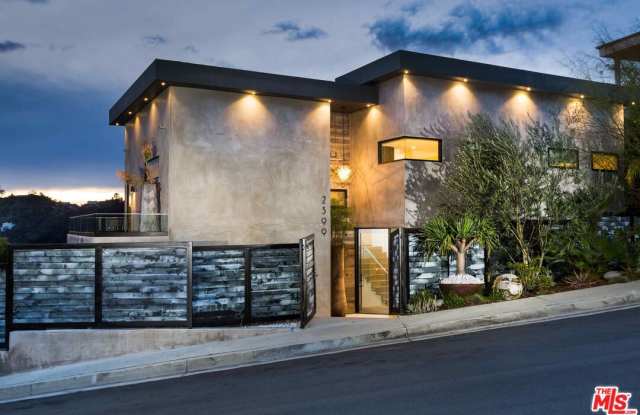 2399 Mount Olympus Dr Gallery 2