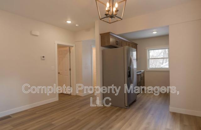 821 Jefferson Avenue - 3 photos photos 821 Jefferson Avenue - 3 photos photos