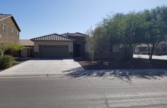4749 S Watauga Drive - 4749 South Watauga Drive, Gilbert, AZ 85297