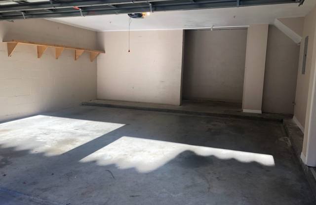 6105 Metrowest Blvd #105 Gallery 3