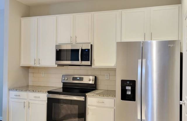 3 bedroom home in S. Charlotte Gallery 3