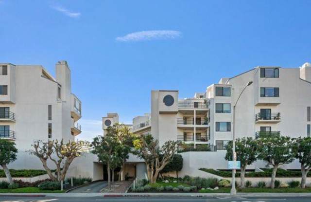 2920 Neilson Way photos photos