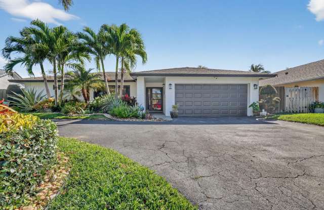 3876 NW 8th Street photos photos