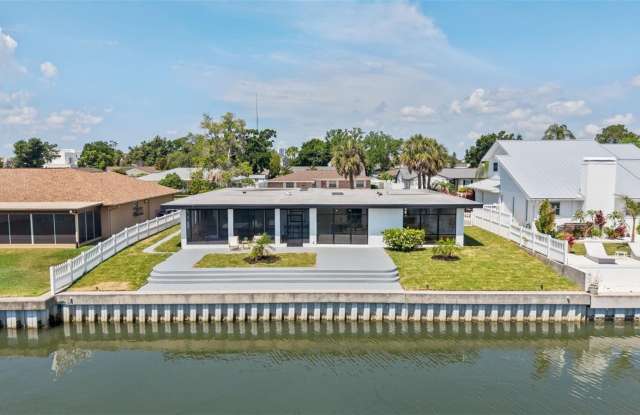 3917 E EDEN ROC Circle Gallery 2
