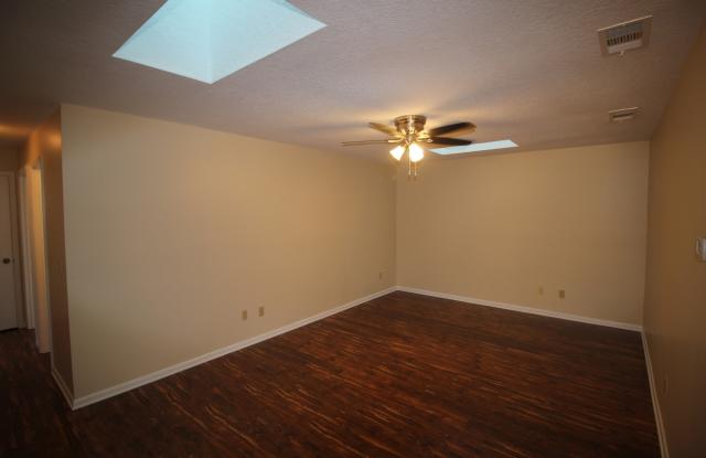 1805 Cloverlawn Ave, Orlando, FL 32806 Gallery 4