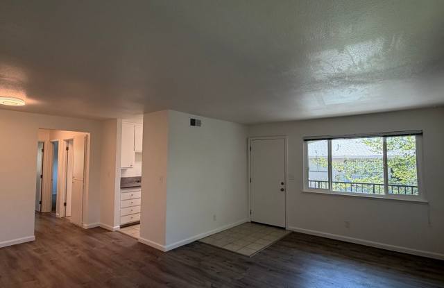 REMODELED 2 BED CONDO IN CITRUS HEIGHTS! Gallery 3