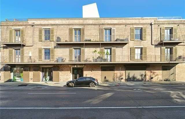 900 S PETERS Street photos photos