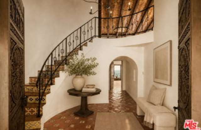 17638 Revello Drive Gallery 3