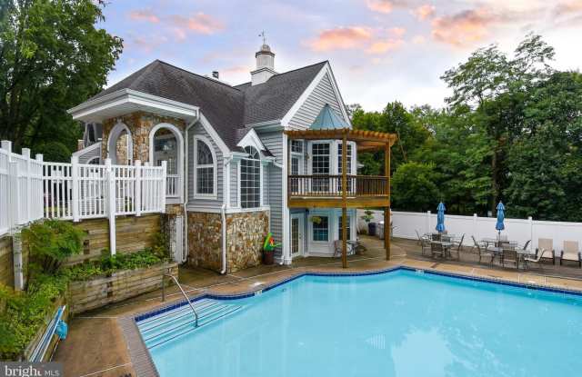 406 FORTRESS Way - 406 Fortress Way, Occoquan, VA 22125