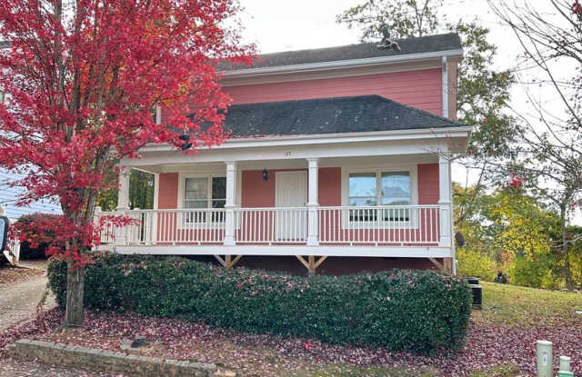 Large House Near Downtown Athens! - 125 Peeks Point, Athens, GA 30601