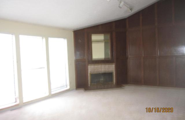 7661 Foxboro Court Gallery 4
