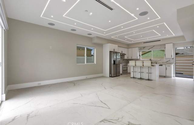 1241 Reese Place photos photos