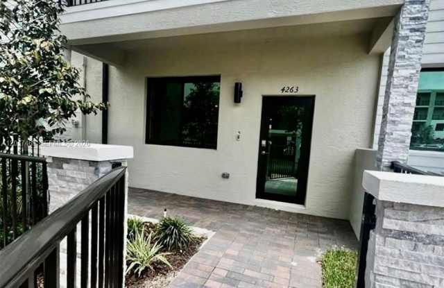 4263 NW 83rd Path photos photos