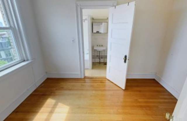 1648 Massachusetts Ave Gallery 2