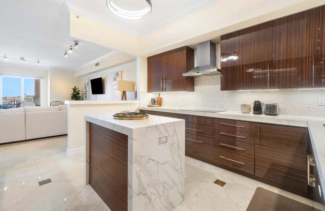 201 S Narcissus Avenue photos photos