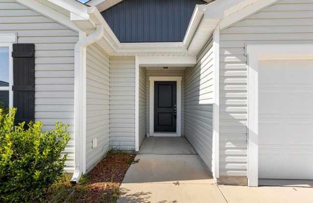 One Story Ranch with fenced in yard available in Holly Ridge! Gallery 3