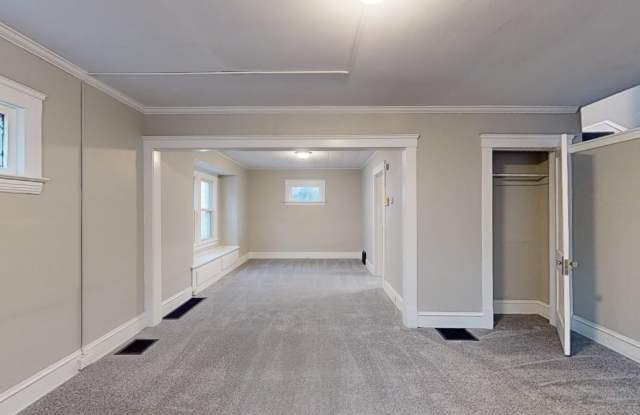Brooklyn Centre neighborhood - 3 Bedrooms - Single Family - 3934 West 21st Street, Cleveland, OH 44109