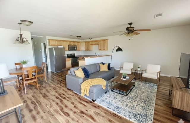 Cute Duplex in Silo Gallery 3