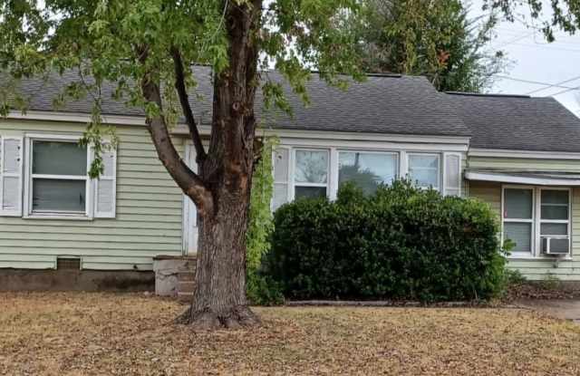 520 East Ercoupe Drive Gallery 1