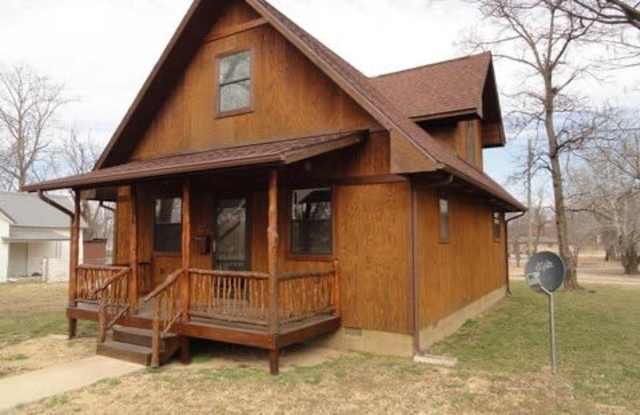 1219 East Hill Street photos photos