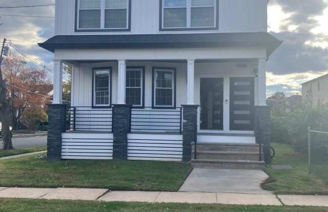 401 Ainsworth Street photos photos