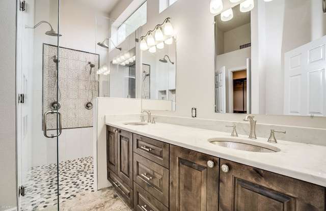 1591 W IRONWOOD Drive Gallery 2