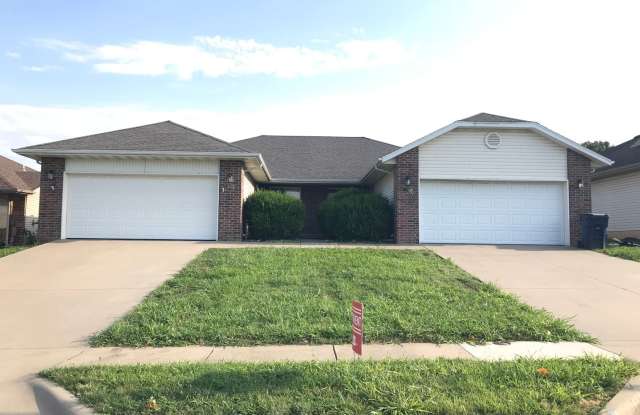 Executive Rental 2 Bedroom 2 Bath 2 Car Garage Duplex photos photos Executive Rental 2 Bedroom 2 Bath 2 Car Garage Duplex photos photos