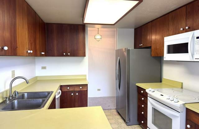 Mt. Terrace - Spacious Two Bedroom, Two Bath, Two Assigned Parking Stalls! Gallery 4