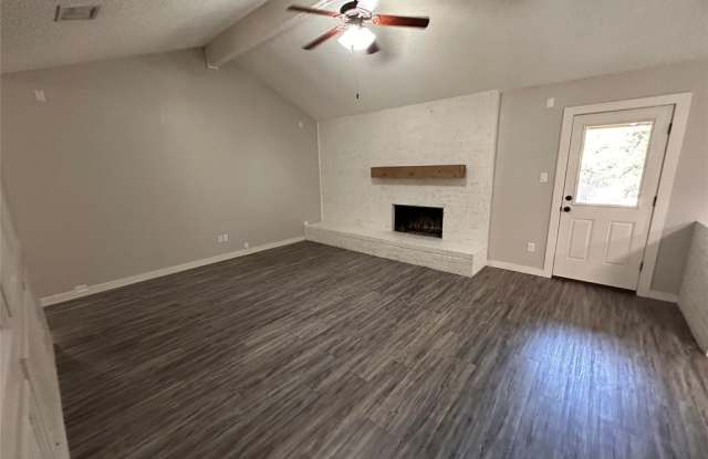 7828 Pebblebrook Drive - 7828 Pebblebrook Drive, Watauga, TX 76148