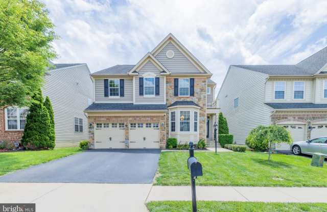 8727 RALEIGH Mews Gallery 2