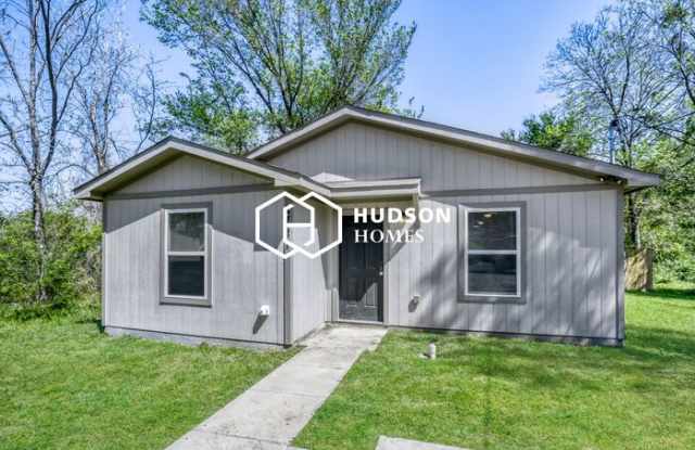 2721 Gibbons Street photos photos