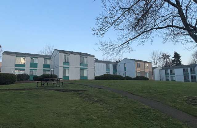 Sunnyside Village Apartments Gallery 3