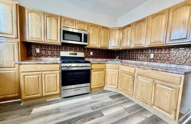 315 ARMSTRONG AVE - 315 Armstrong Avenue, Jersey City, NJ 07305